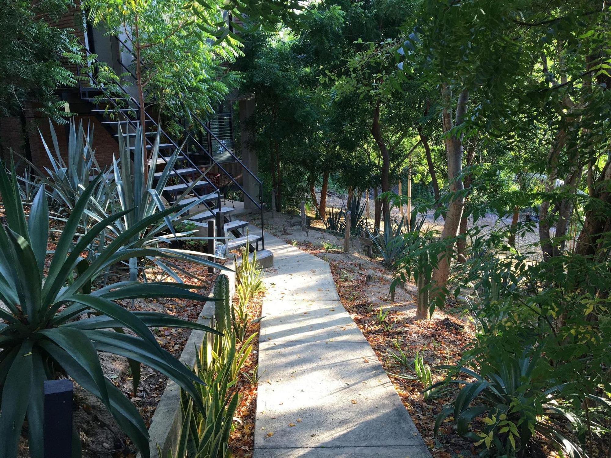 Centro Sati Bungalow Hotel Cuatunalco Exterior photo